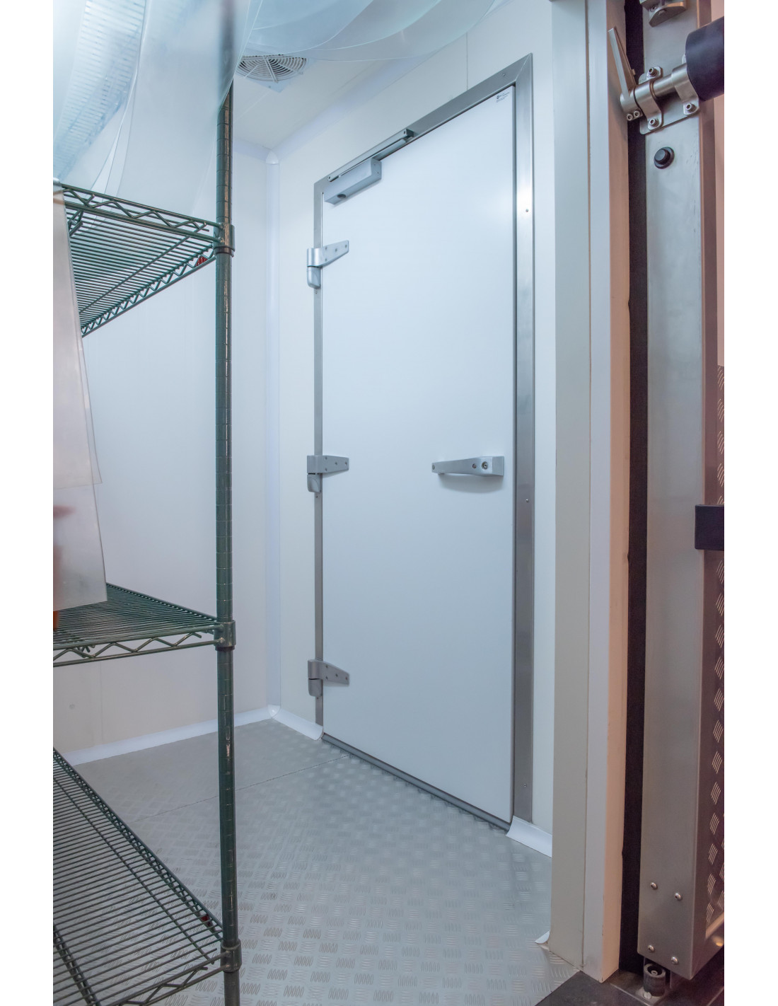 غرفة تبريد بوحدة تبريد داخلية