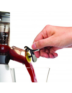 Omega VRT402HDS Vertical Juicer 2